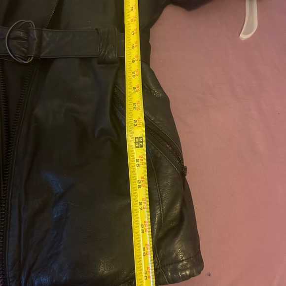 Leather jacket - Picture 5 of 12